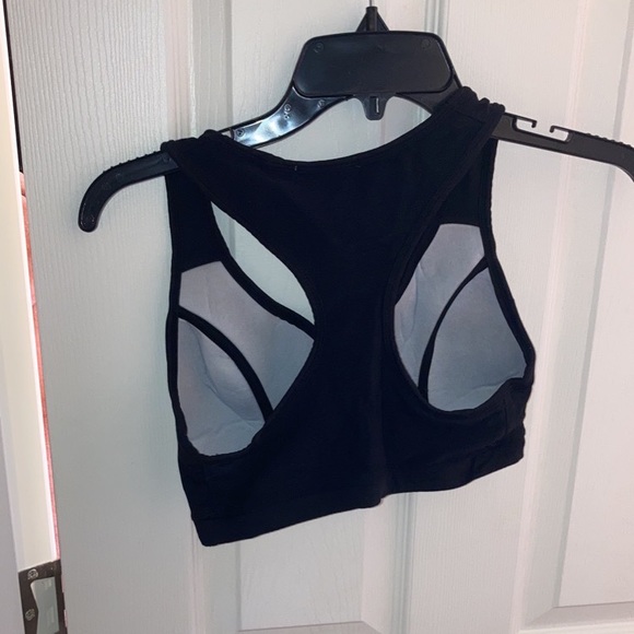 Forever 21 Black Sports Bra Size M/M - Picture 2 of 2
